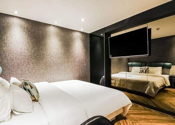 Bellus Hotel 2*