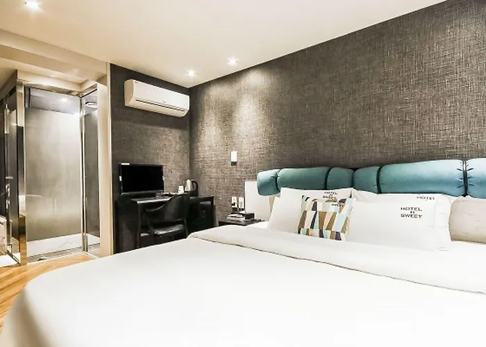 Bellus Hotel 2*