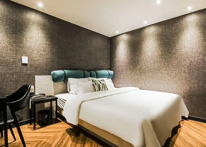 Bellus Hotel 2*