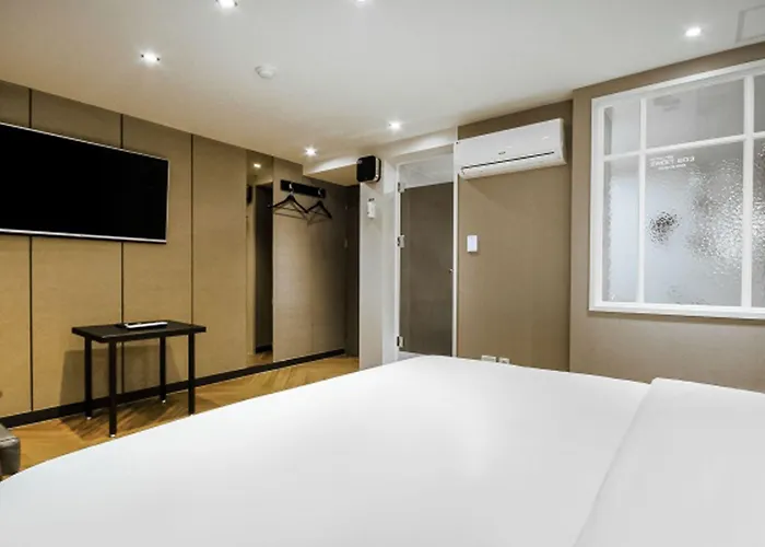 Bellus Hotel 2*